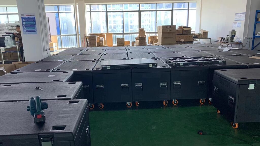 200 cabinets E20C rental display to America. - Company News - 6