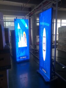 Indoor P2.5 mall advertising screen Led poster